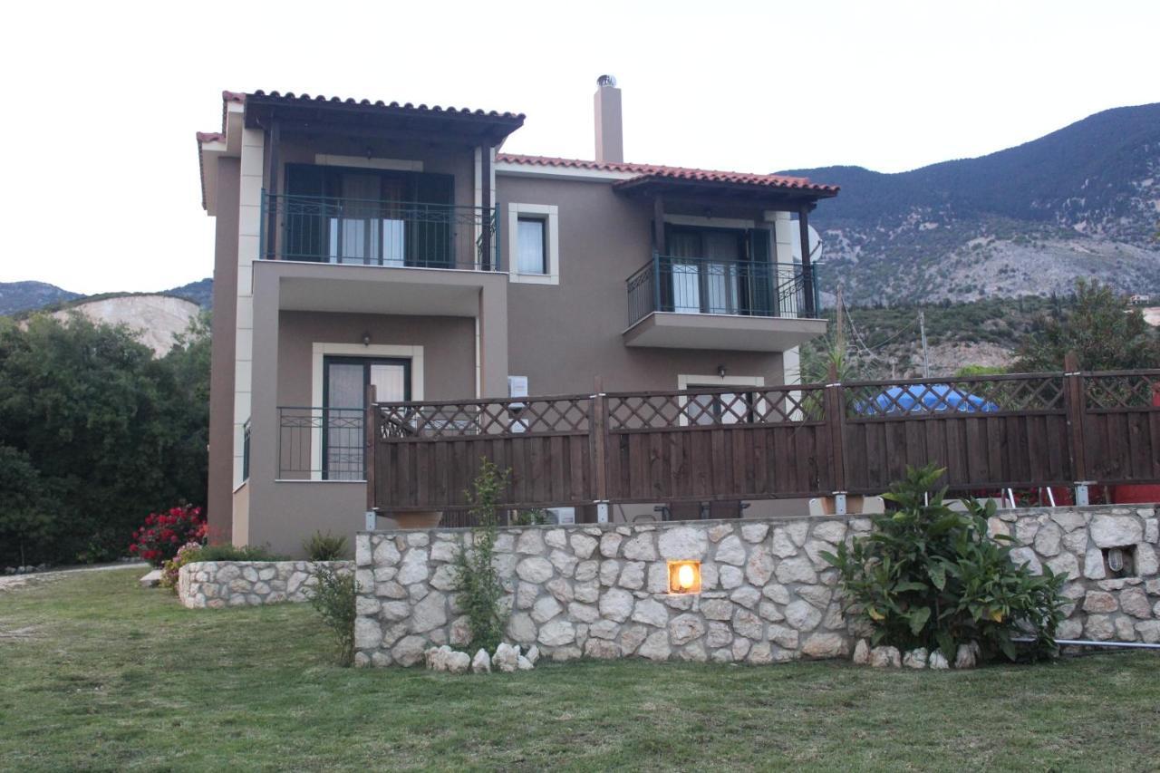 Villa Nefeli ตราเปซากิ ภายนอก รูปภาพ